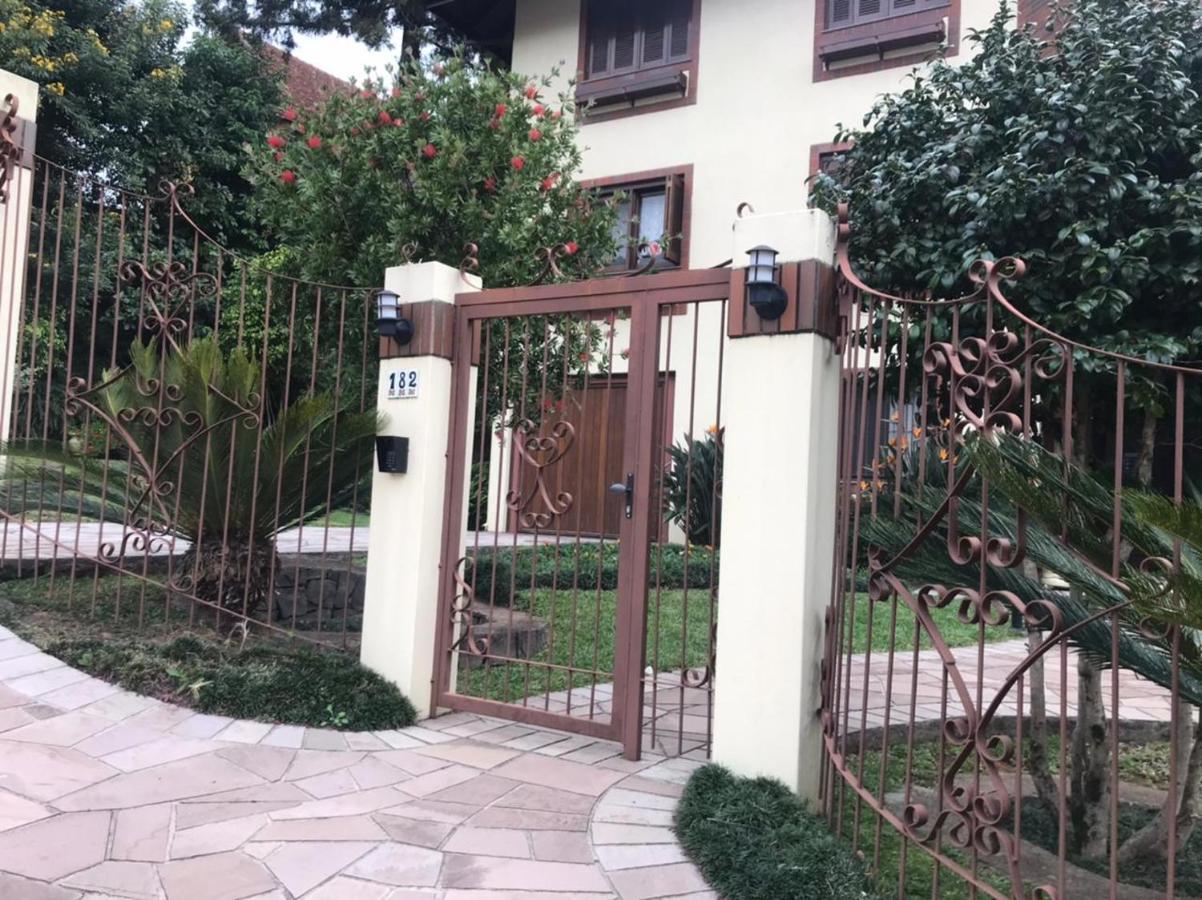 Charme Apartamento Centro De Gramado Buitenkant foto